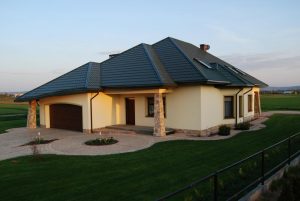 Pločevinasta streha in paroporopustna folija